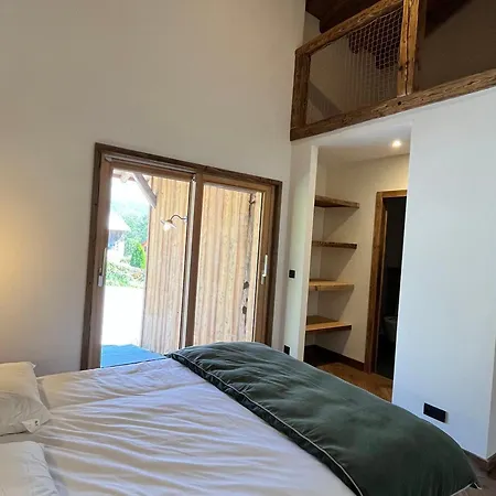 Chalet Mitoyen, Vue Vallée Du Giffre *